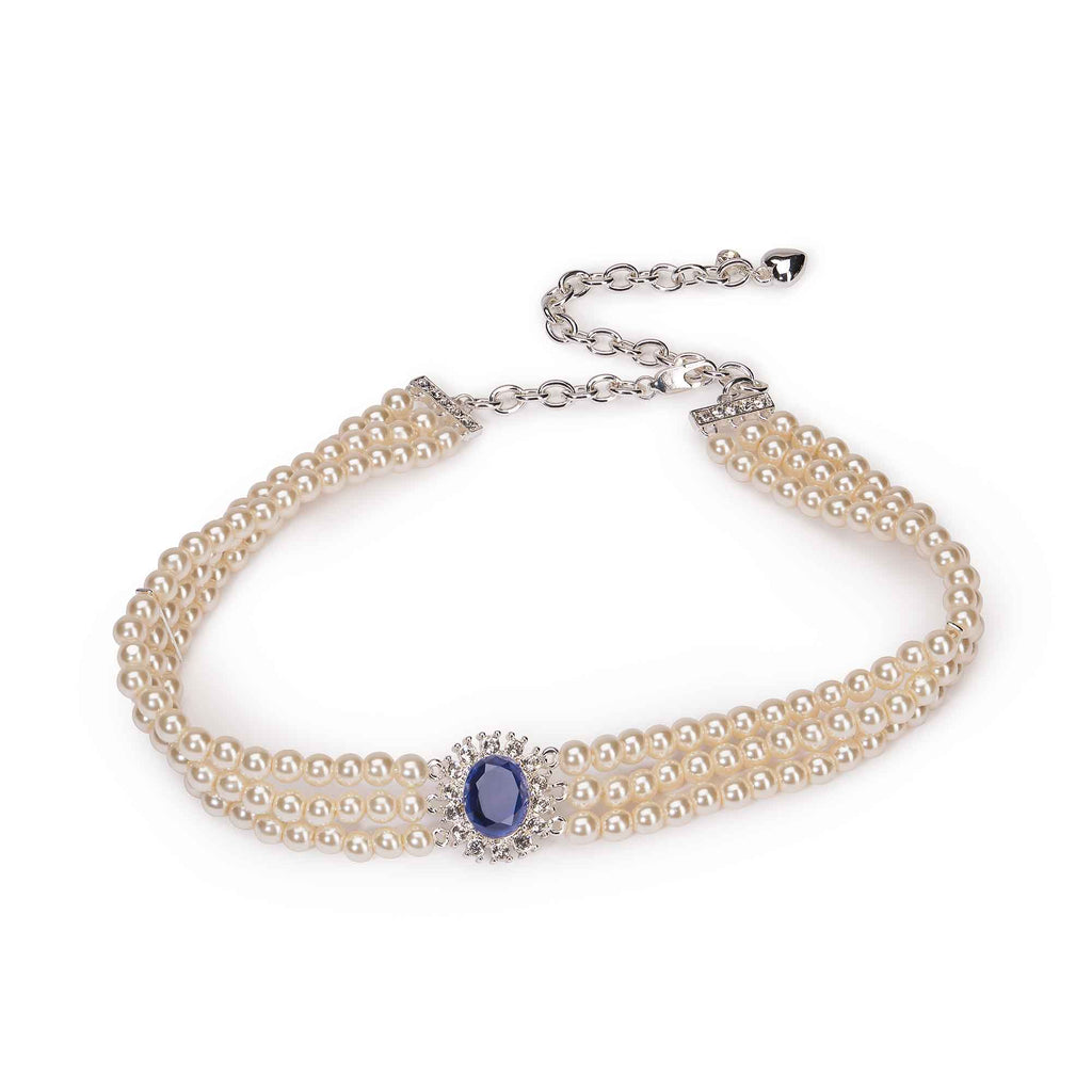 Lady Diana inspired 3 row cream pearl choker with a sapphire stone centre which in in a bed of crystals
